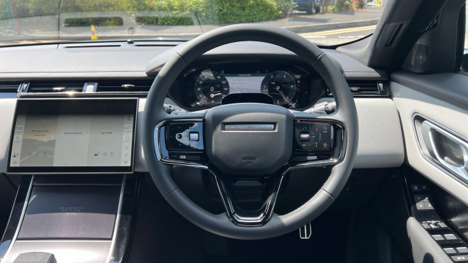 Land Rover Range Rover Velar 3.0 D300 MHEV Belgravia Edition 5dr Auto Diesel Estate - Image 15